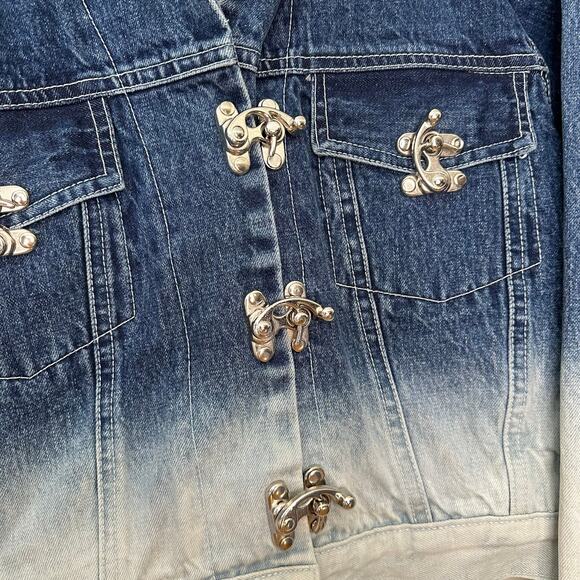 SIMON CHANG Size 6 Ombré Denim Jacket with Silver Metal Hardware - Picture 5 of 14